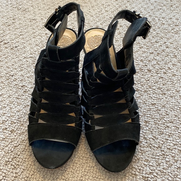 Vince Camuto 8.5 heels - Picture 1 of 4